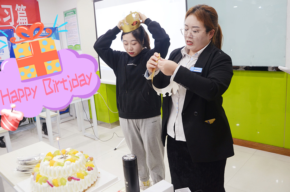 员工生日会 | 奋斗忙碌的时光里，众优与你一起成长！(图4)