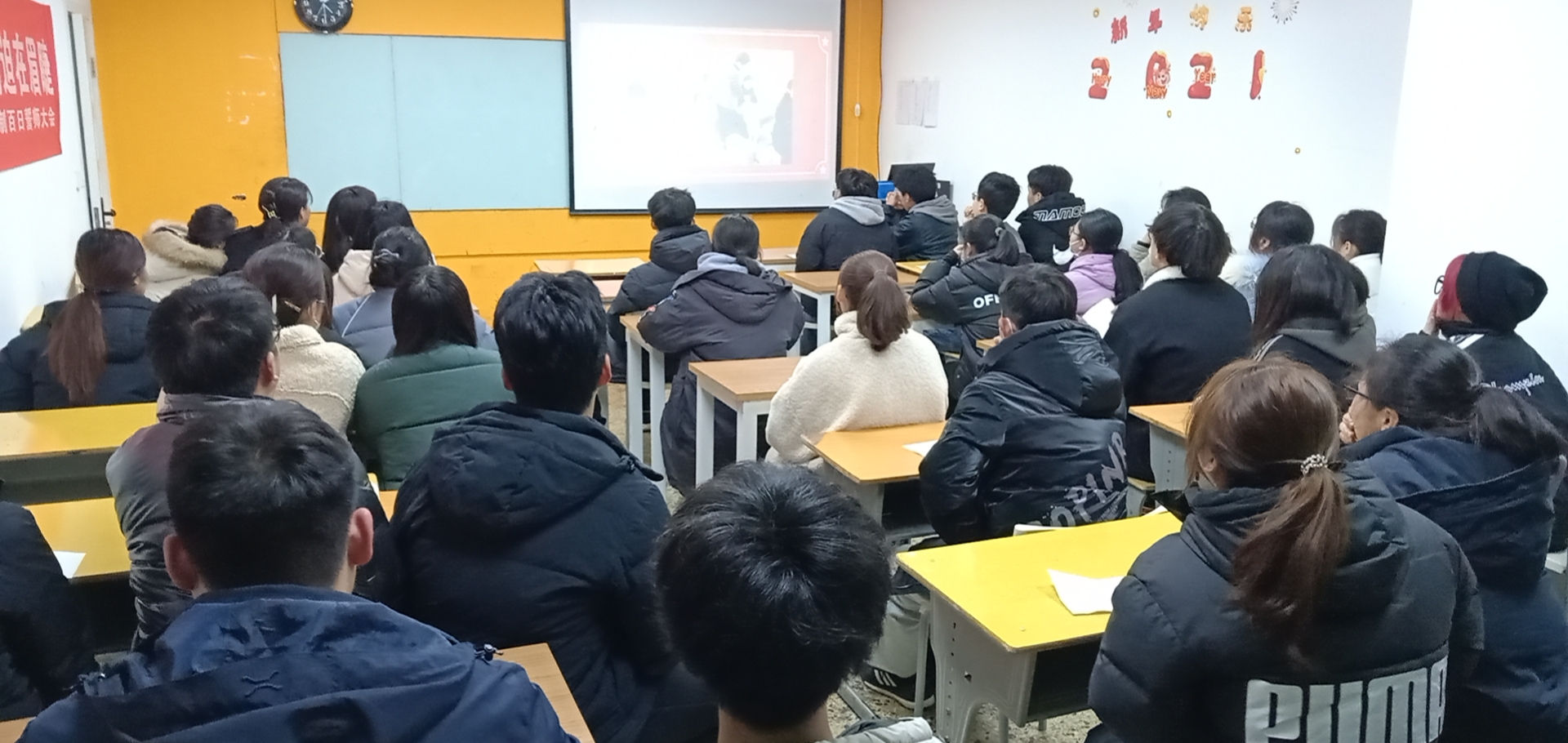 距离众优教育:高考不足100天到底意味着什么?这批高三学子给出了我们答案!(图7) 距离众优教育:高考不足100天到底意味着什么?这批高三学子给出了我们答案!(图7)